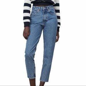 ⭐️New with Tags⭐️ Zara Mom Fit Jeans